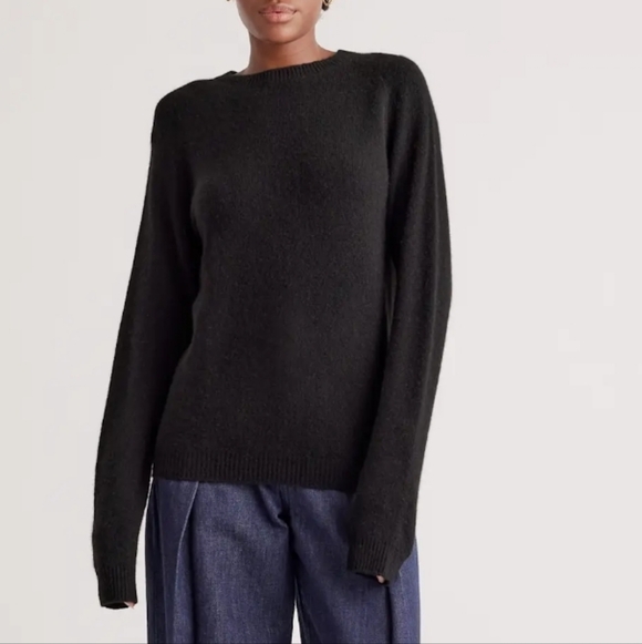 Quince Black 100% Yak Wool Crewneck Sweater - Picture 9 of 16